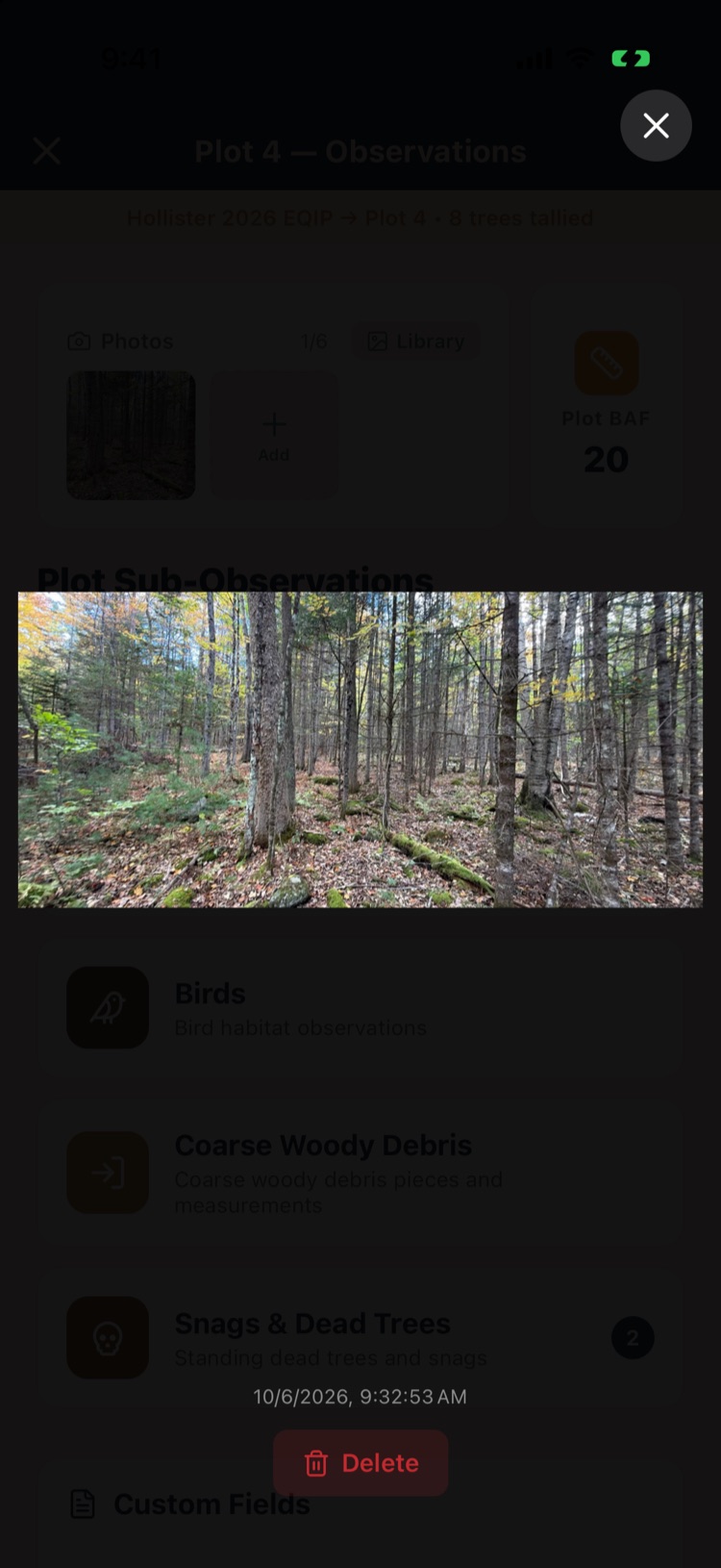 A plot photo full screen with its date and a Delete button