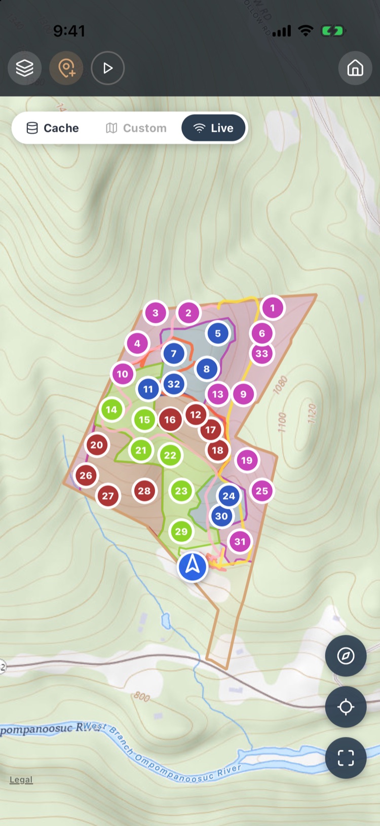 Project map of Whitcomb Hill on USGS topo with the boundary, four stands, numbered plots and the blue position arrow